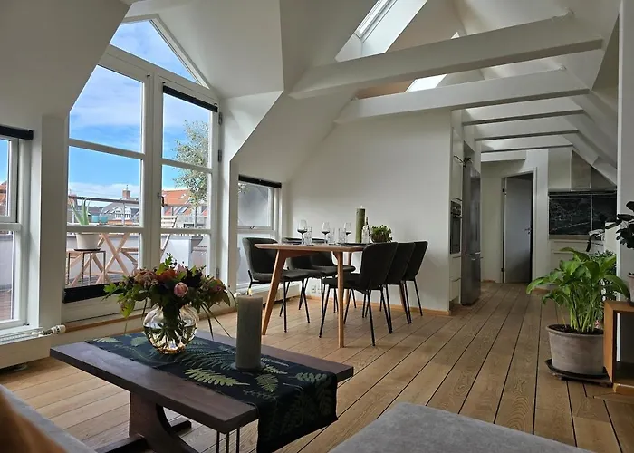 Luxurious Penthouse, Frederiksbjerg Апартаменты *
