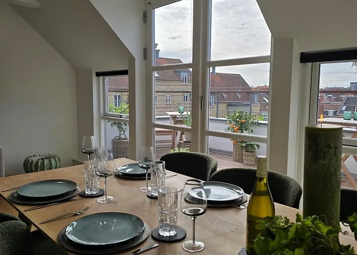 Апартаменты Luxurious Penthouse, Frederiksbjerg *